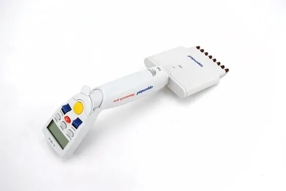 Eppendorf Research Pro 5–100 µL 8-Channel Electronic Pipette