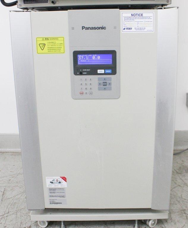 Panasonic MCO-19AICUV-PA CO2 Incubator with 170L Capacity and Precise Temp Control