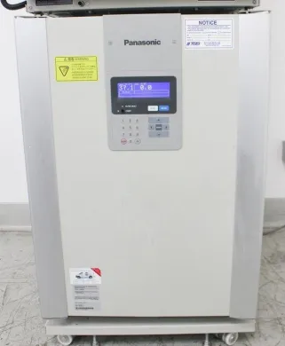 Panasonic MCO-19AICUV-PA CO2 Incubator with 170L Capacity and Precise Temp Control