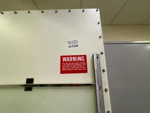 Baker SteriGARD Laminar Flow Hood with HEPA Filtration and UV Sterilization, 3 of 5