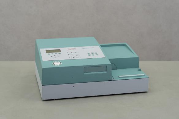 Thermo Fisher Scientific Multiskan Ascent Microplate Reader with Vertical Light Path Filter Optics-cover