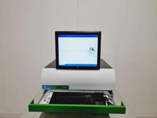 Perkin Elmer Wizard2 Model 2470 Automatic Gamma Counter 2470-0100 Lab-cover