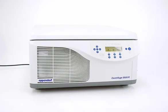 Eppendorf 5920R Refrigerated Centrifuge with S-4x Universal-Large Rotor