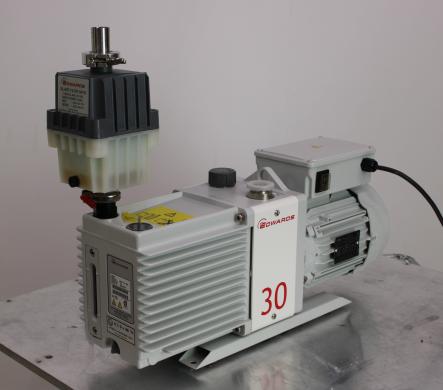 Edwards E2M30 Rotary Vane Vacuum Pump with Oil Mist Filter EMF20, 23 cfm, 1x10⁻³ Torr-cover
