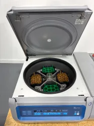 Thermo Scientific Sorval ST Plus High-Speed Benchtop Centrifuge with Digital Controls, 4 of 4
