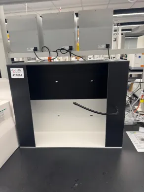 Manual Vial Inspection Booth with Integrated Lighting for Pharmaceutical QC