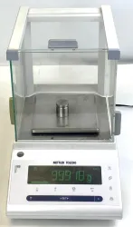 Mettler Toledo NewClassic MF MS303S Precision Balance (320g x 1mg), 2 of 9