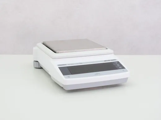 Mettler PG2002-S Precision Electronic Analytical Balance for Laboratory Weighing