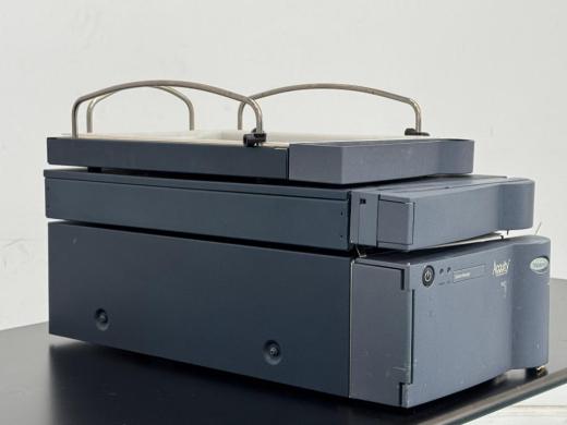 Waters Acquity Column Manager for Automated UPLC Column Switching and Temperature Control-cover