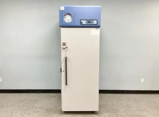Thermo Scientific Revco UGL2320A -20°C Microprocessor-Controlled Laboratory Upright Freezer