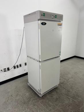 NuAire Autoflow Water-Jacketed IR CO2 Incubator for Precise Cell Culture-cover