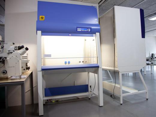 Cleanair EFS4 Microbiological Safety Cabinet for Containment and Sterile Workflows-cover