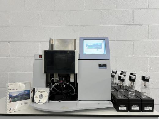 Perkin Elmer AAnalyst 200 Spectrometer-cover