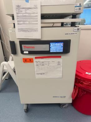 Thermo HERAcell vios 160i Double Stack CO2 Incubator-cover