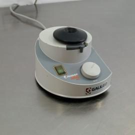 Heidolph REAX top Vortex Mixer with variable speed control