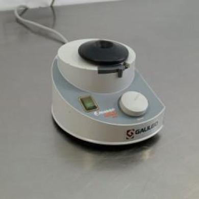 Heidolph REAX top Vortex Mixer with variable speed control-cover