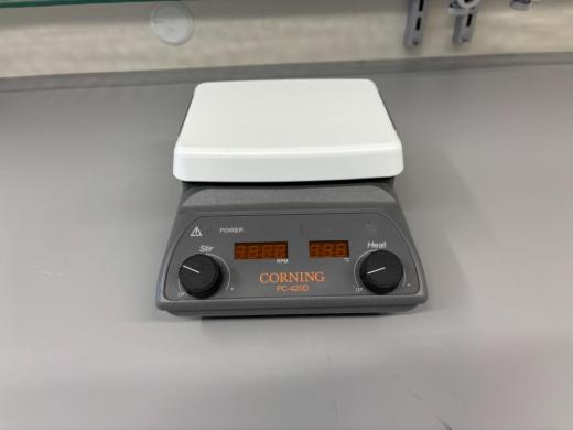 Corning PC-420D Digital Hotplate Stirrer with Ceramic Top-cover