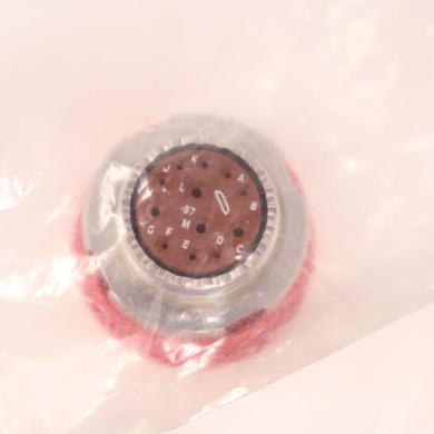 Amphenol D38999/26FD97SN Circular MIL-Spec 12-Pin Cable-Mount Connector-cover