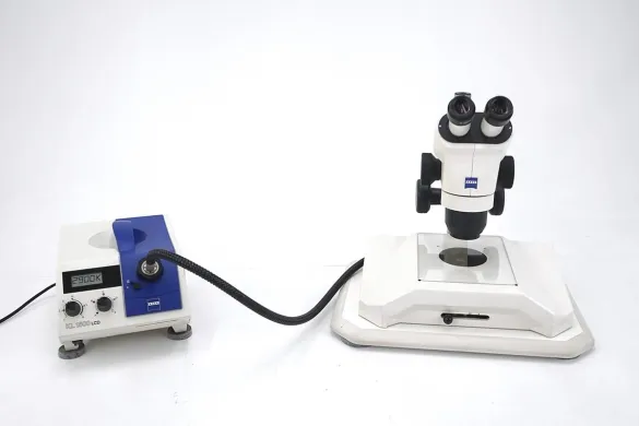 Zeiss Stemi 2000 Stereo Microscope with N Stand, Transmitted-Light Base and Schott KL1500 LCD Cold Light Source