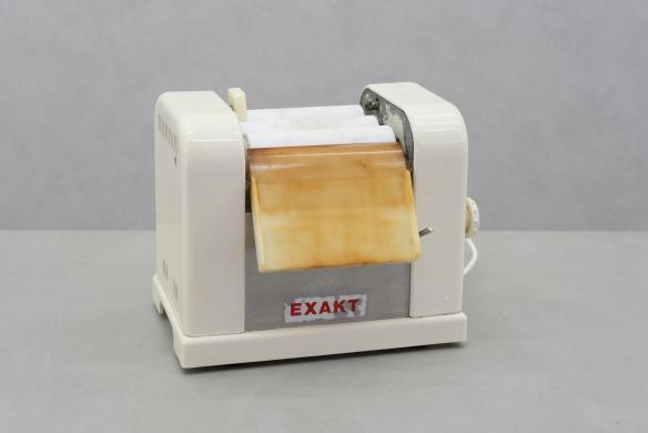 Exakt 50 Ointment Mill for Cream, Gel, and Dispersion Preparation-cover