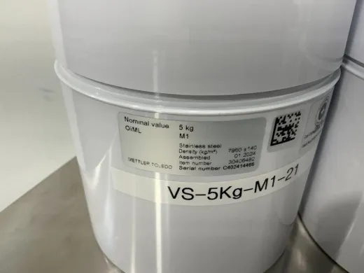 METTLER TOLEDO 5 kg Calibration Weight Set of 5 Pieces Model 30406482