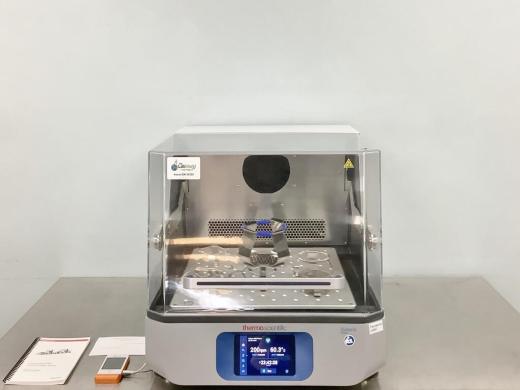 Thermo Scientific Solaris 4000 Benchtop Incubated Shaker with Digital Control and 1-inch Orbit-cover