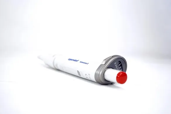 Eppendorf Reference 2 2.5 mL Single-Channel Adjustable Pipette