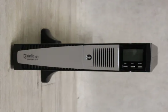 Riello SDH 3000 A5 UPS