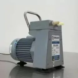 Vacuubrand ME2 Vacuum Pump, 2 of 5