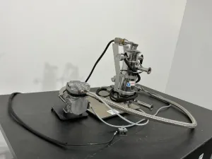 Air Liquide Cryostat with Integrated Compressor for Controlled Low-Temperature Research, 2 of 4