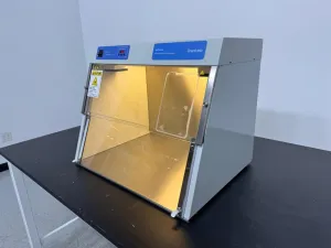 Grant-Bio UVT-B-AR UV Cabinet for Laboratory Ultraviolet Sterilization, 2 of 4
