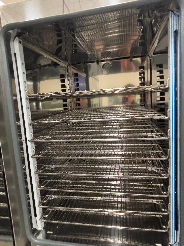 Thermo Scientific Isotemp 180L Laboratory Drying Oven