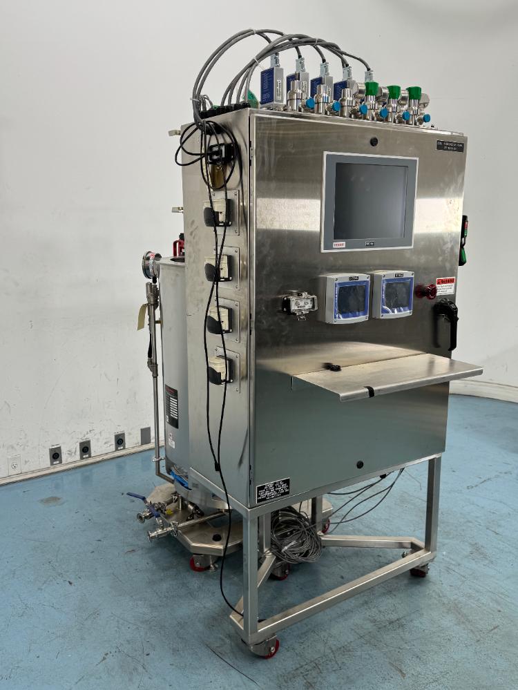 Thermo Scientific Single Use Bioreactor with Touchscreen and Integrated Pump System
