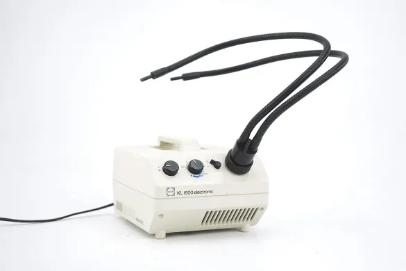 Schott KL 1500 Electronic Cold Light Source with Duplex Light Guide M