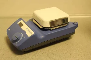 IKA C-MAG HP 4 Ceramic Hotplate, 2 of 4