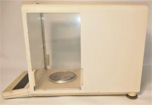 Ohaus Analytical Plus AP250D Digital Analytical Balance 210g x 0.1mg with Motorized Calibration, 2 of 5