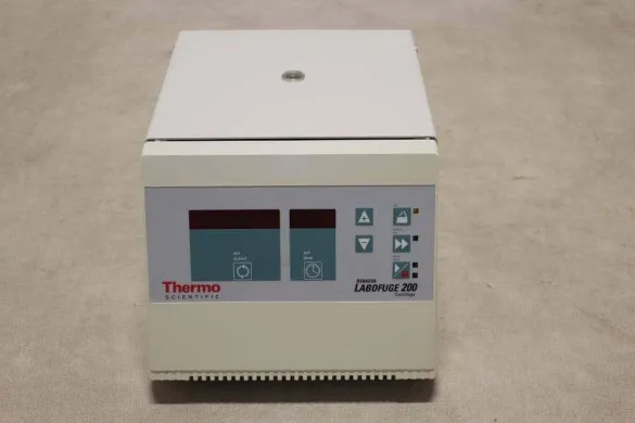 Heraeus Labofuge 200 Benchtop Centrifuge