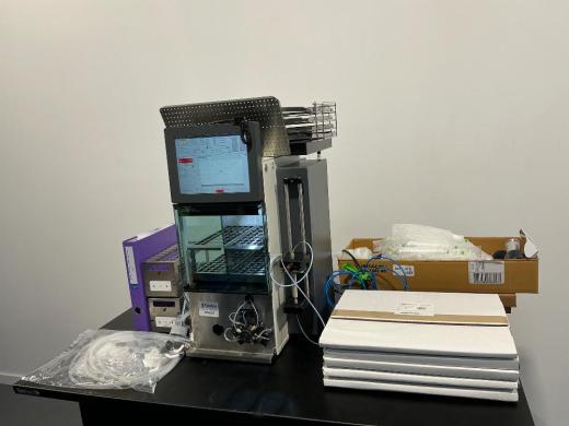 Buchi pure C-810 Flash Chromatography System for Chemical Purification-cover