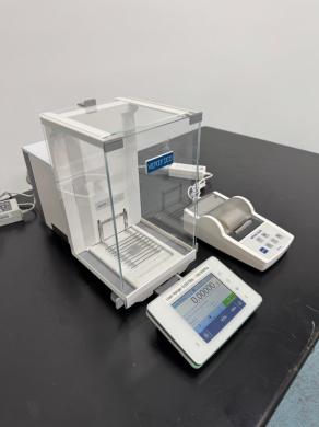 Mettler Toledo XSR105 Analytical Balance with P28 Printer-cover