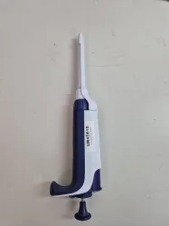 Rainin Pipet-Lite XLS Electronic Pipette with Magnetic Assist Technology, 3 of 4