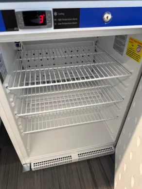 VWR HCUCBI-0404SAD Undercounter Laboratory Refrigerator with Digital Temperature Control