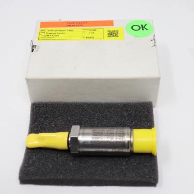 Viatran 122AFAX2275 30 PSIA 7/8" Compact Pressure Transmitter Transducer-cover