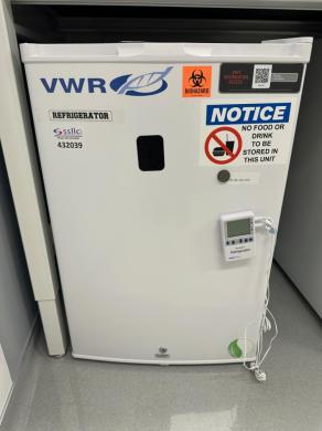 VWR Undercounter Laboratory Refrigerator for Sample Storage-cover