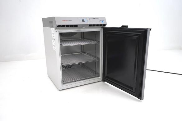 Thermo Scientific TSG505SA Undercounter Laboratory Refrigerator, 156 L, 2–9 °C