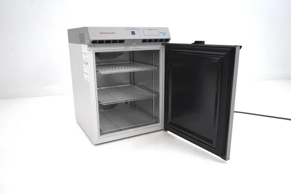 Thermo Scientific TSG505SA Undercounter Laboratory Refrigerator, 156 L, 2–9 °C