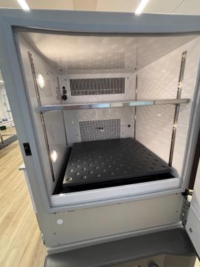 New Brunswick Innova 42 Double Stack Incubator Shaker-cover