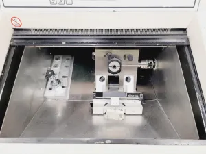 Leica Cryocut 1800 (Reichert-Jung CM1800) for Spares/Repair, 7 of 13