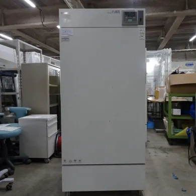 Yamato Scientific IS800 Constant Temperature Chamber