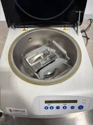 Eppendorf 5305 Concentrator Plus Laboratory Centrifugal Evaporator for Solvent Evaporation, 3 of 4