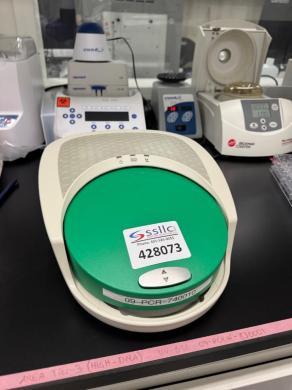 Bio-Rad QX200 Digital PCR Droplet Generator for Molecular Biology-cover